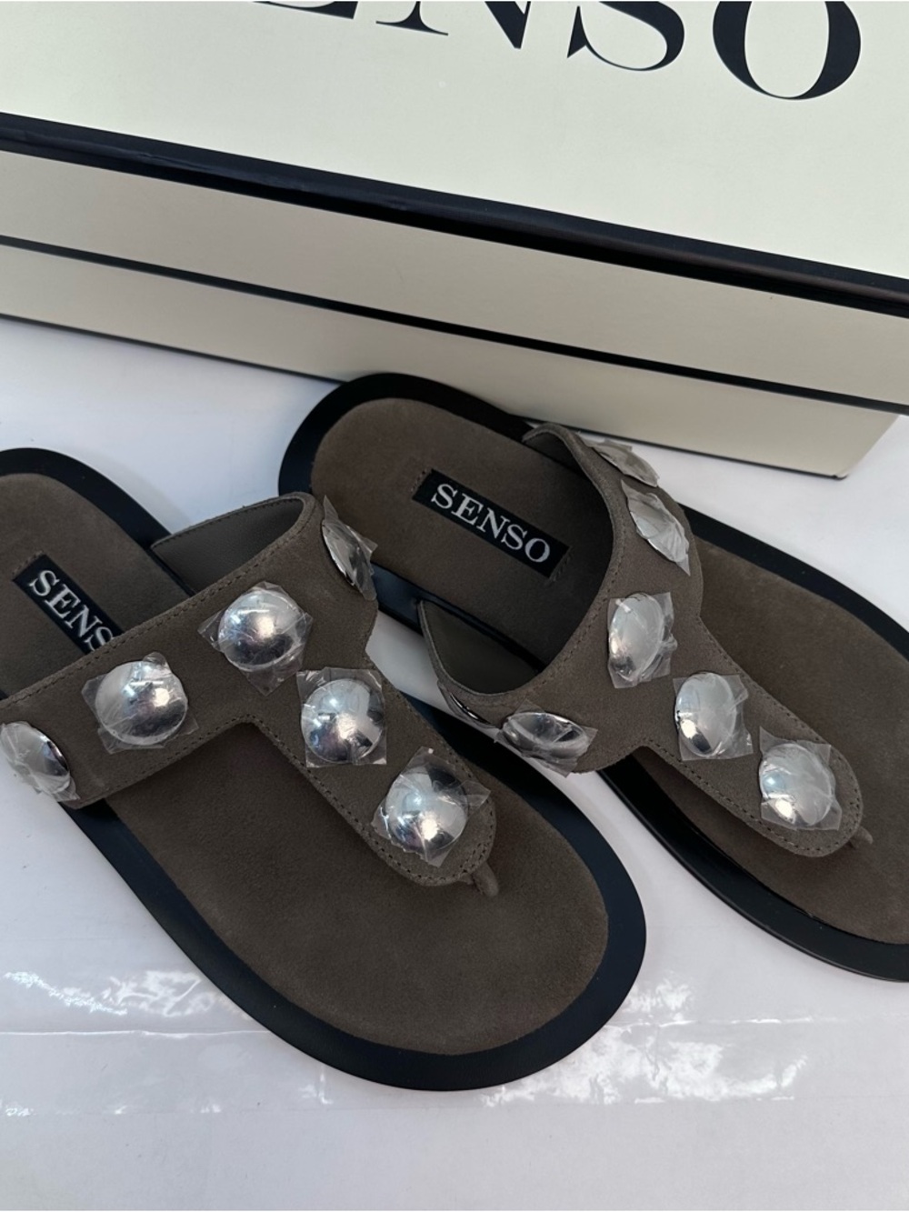 SENSO Anna II Sandal in Mushroom green suede leather flip flop - Picture 3 of 5